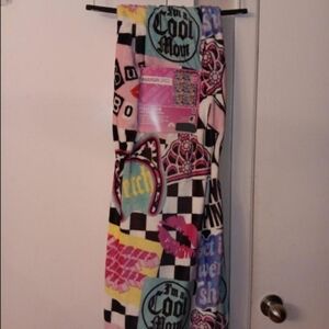 Mean Girls Colorful Graphic Print Plush Throw